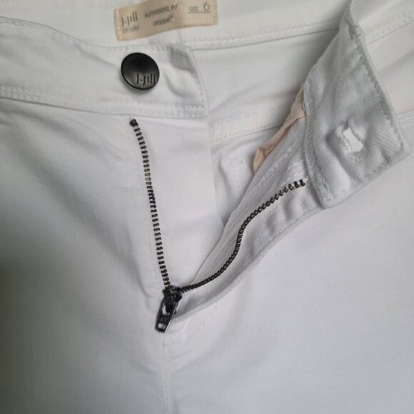 J. Jill Authentic Fit White Cropped Denim Jeans. Size 6 - Picture 3 of 7